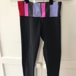 Wunder under lululemon crop leggings